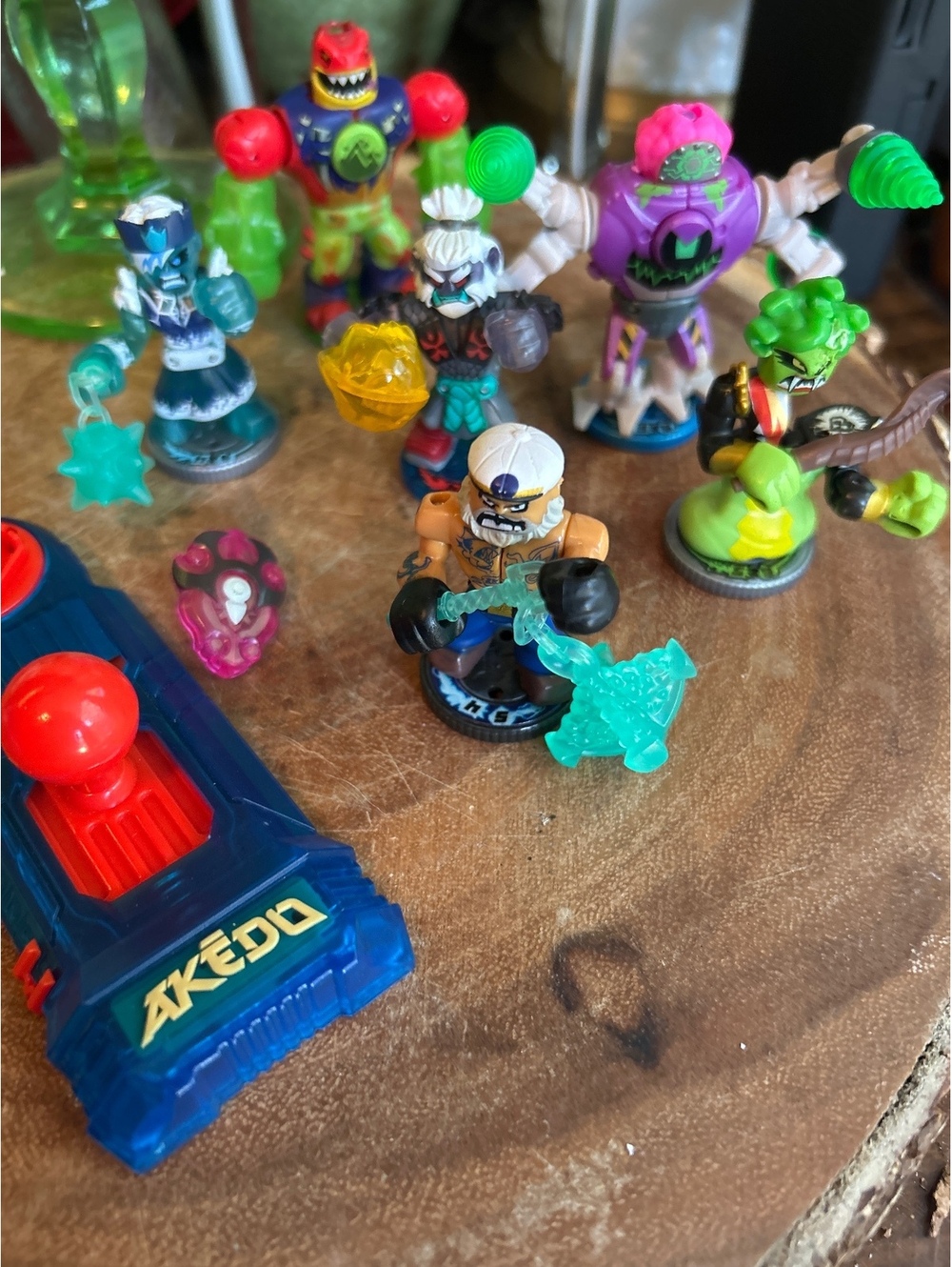 Akedo Battle Figures pieces with Launcher - Collectible Action Toy Figures